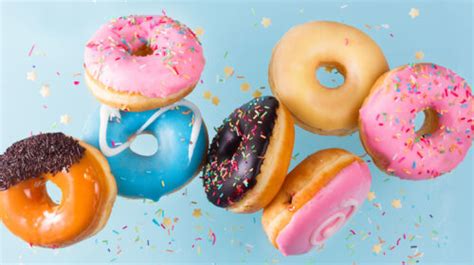 National Donut Day 2023 Freebies And Discounts At Dunkin Krispy