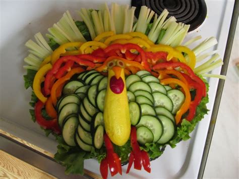 Turkey Veggie Tray Really Easy To Put Together And So Cute Turkey Veggie Tray Homemade