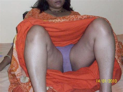 Spreading Pussy In Saree Sexy Photos