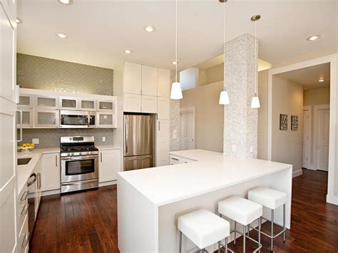 In part two here we grouped together the smallest the two most important tips i can give you for designing small spaces is to never use lot's of dark colors. Photo Page | HGTV