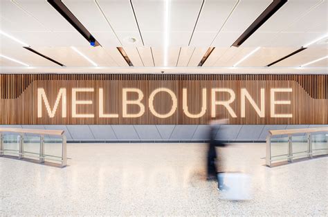 Melbourne Airport T2 Sculptform