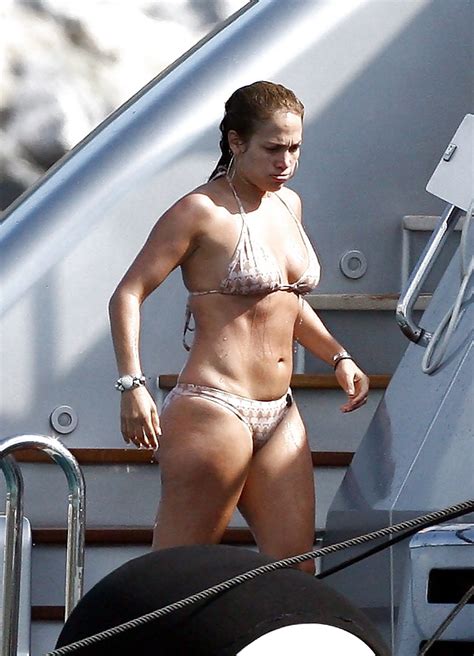 Jennifer Lopez Candid Ass Tight Skirt Bikini Voyeur 58 Pics