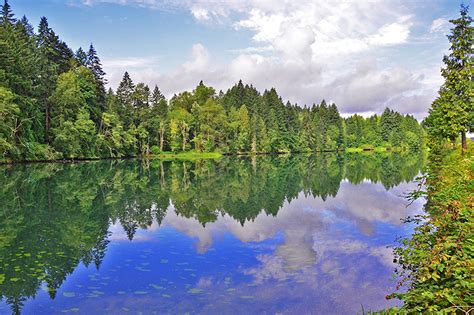 Cascade Mountain Lakes Oregon
