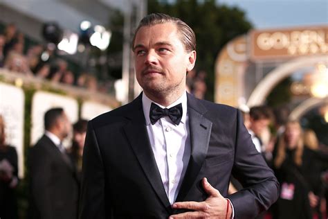 Golden Globes 2016 Leonardo Dicaprio Wins For The Revenant Inches