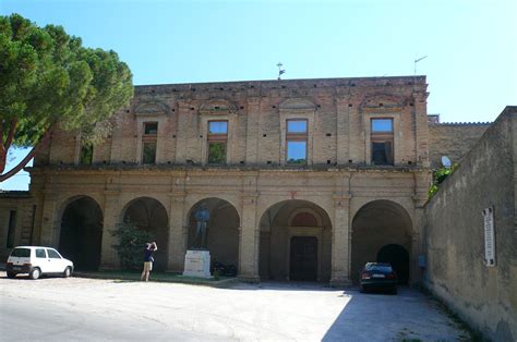 Strada comunale san silvestro 340, pescara, 65129 italy ~2.84 miles west of francavilla al mare. Francavilla al mare