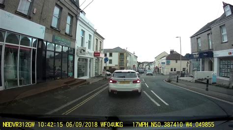 Devon Drivers The Wrong Right Of Way Youtube