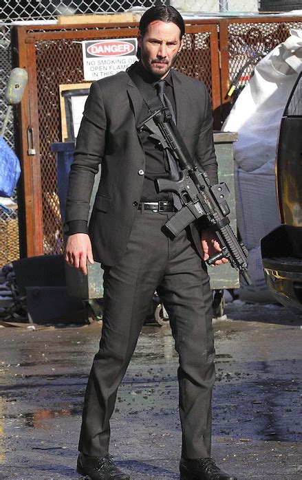 Keanu Reeves John Wick Revenge Suit Get The Look Keanu Reeves