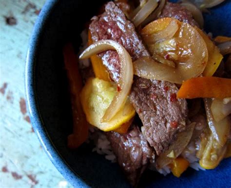 Love any chuck eye steak recipe that includes beer and onions? Quick Grilled Chuck Steak with Peppers, Zucchini & Onions ...