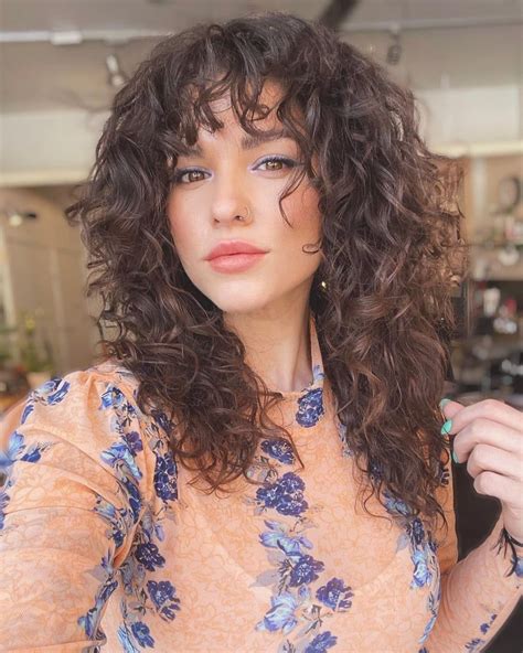 68 Best Shoulder Length Curly Hair Cuts Styles In 2023 Artofit