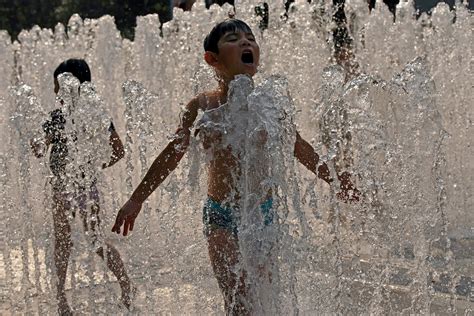 The Worlds Most Populated City Shanghai Just Had Its Hottest Day In