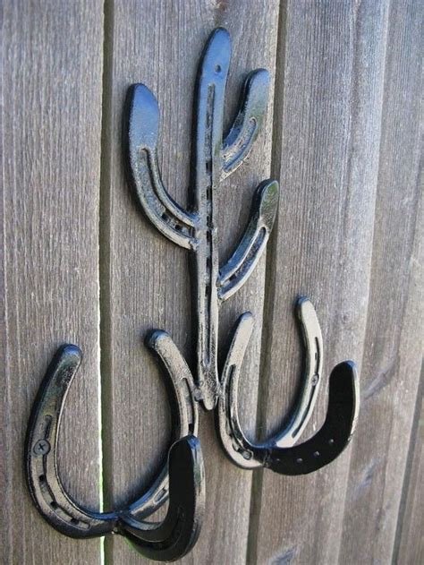 My love of re purposing and the western lifestyle is what i. 40+ Creative Diy Horseshoe Projects That Will Add Charm To ...