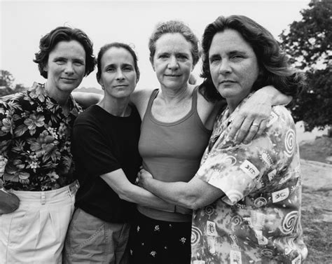 Four Sisters Have Had Their Picture Taken Every Year For 40 Years