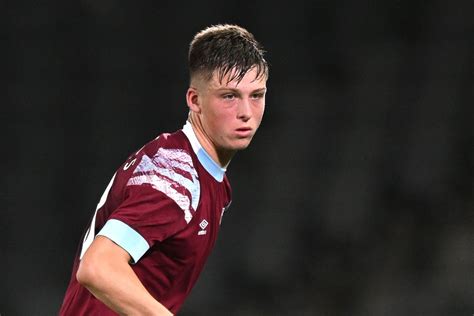 Legends Son And Prolific Striker The West Ham Starlets Vying To Take