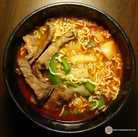 Spicy korean beef noodles is one of food that is often sold in korean restaurants. #1010: Golden Wheat Korean Style Spicy Beef Noodle Soup ...