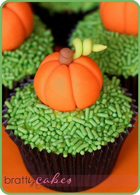 Economical, time saving & beautifully handmade cake decorations &supp. Easy Adorable Thanksgiving Cupcake Decorating Ideas ...