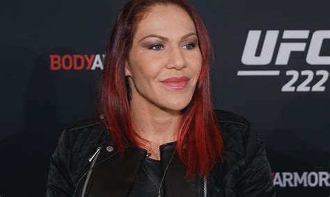 She is currently the ufc women's featherweight champion. Cris Cyborg Continues to Take Shots at Ronda Rousey ...
