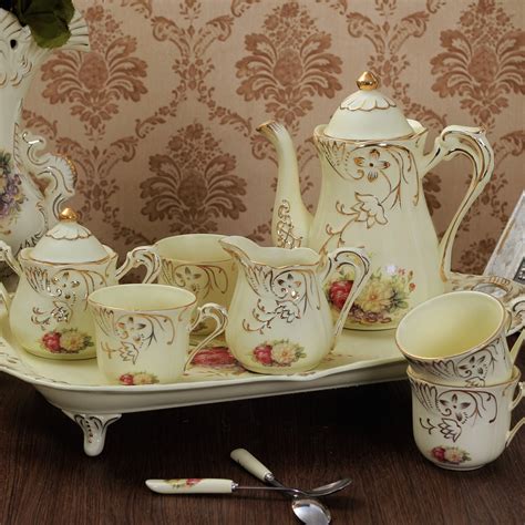 8 Pieces European Tea Set Coffee Cup Set British Afternoon Tea Red Coffee Set With Tray 8 In