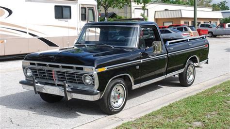 Loaded Low Mile 75 Ford F 150 Plays The Temptress Ford Trucks