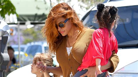 Eva Mendes Spotted With Her And Ryan Goslings Daughters Photos