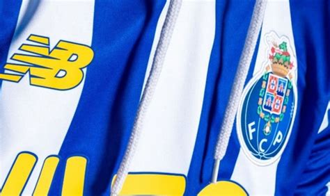 Fc porto is a portuguese football club based in porto. Le FC Porto lance son nouveau maillot domicile pour 2020/2021