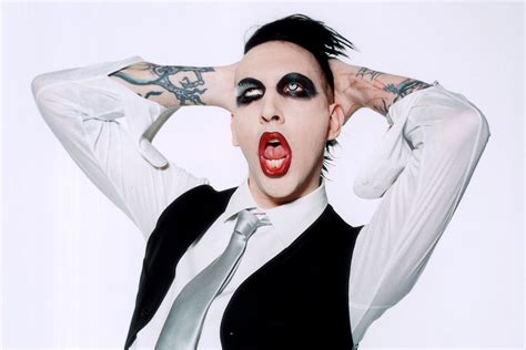 He rose to prominence with the impressive covers of sweet dreams (are made of this) and tainted love but his original tracks are just as great. A Sátánnal karöltve tér vissza Budapestre Marilyn Manson ...
