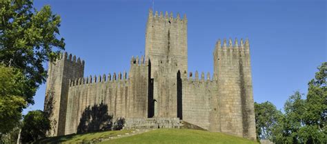 Castelo De Guimarães Paço Dos Duques