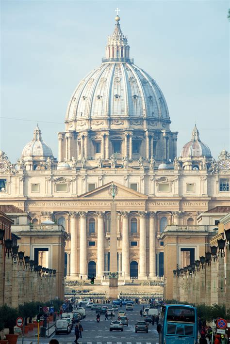 Basilica Di San Pietro In Vaticano San Pietro Basilica Italy Travel