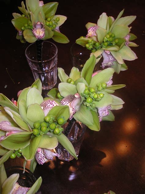Fun Shot Of The Bridesmaid Bouquets Green Cymbidium Orchids And Green