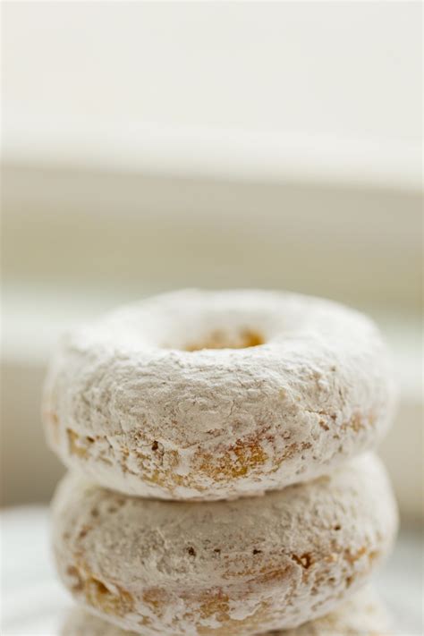 Fluffy Amazing Vegan Powdered Donuts