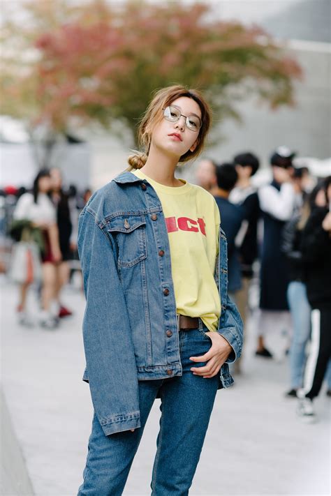 The Best Street Style From Seoul Fashion Week Seoul Fashion Korean Fashion Dress Korean Street