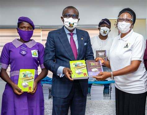 Oluremi tinubu is the former first lady of lagos state, who is currently serving as a senator representing the lagos central senatorial district of lagos state. Sen. Remi Tinubu Donates 10,000 Spelling Bees Dictionaries ...