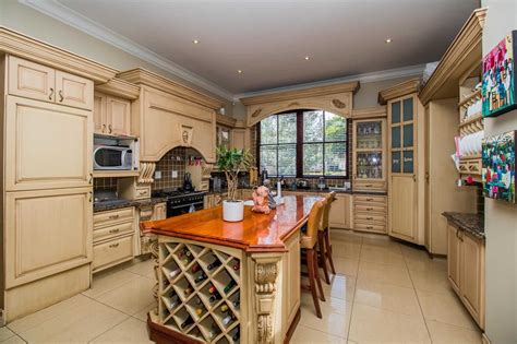Gorgeous French Provencal Style Kitchen Stunning Kitchens Ultra