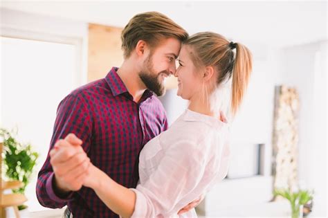 Free Photo Couple Cuddling And Dancing