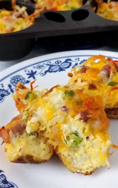 A baked twist on the classic denver, or western, omelet. Loaded Denver Omelet Muffins Recipe - Sparkles of Yum
