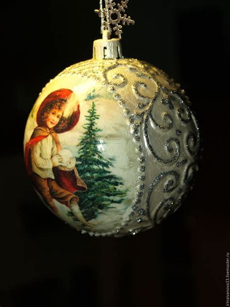День накануне праздника рождества христова называется. Елочные шары `В лесу родилась ёлочка`. Елочные игрушки ...