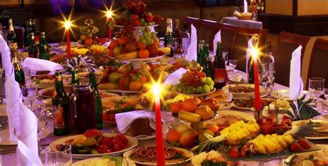What do brits eat during christmas dinner? Feliz Navidad - Christmas Eve Mexican Style - Las Posadas ...
