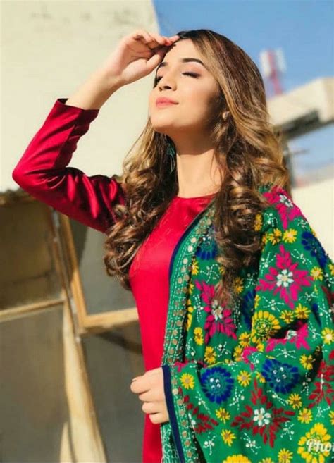 Laibaa Khan | Punjabi girls, Stylish girl pic, Girls dp stylish