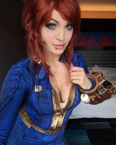 Sole Survivor From Fallout By Danielle De Nicola Cosplay Woman Cosplay Outfits Sexy Cosplay