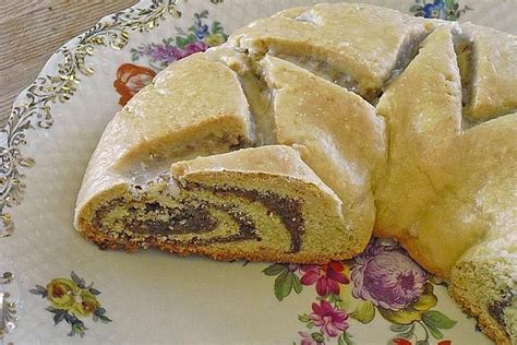 Sie bilden schließlich die leckere basis. Mürbeteig-Nussrolle von Siobhan | Chefkoch | Rezept ...