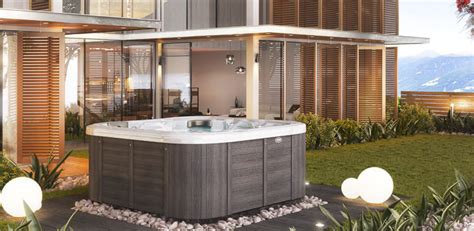 Besonders in zeiten von corona werden whirlpools für zuhause immer beliebter, denn immer wieder werden freizeiteinrichtungen wie bäder geschlossen und das leben verlagert sich mehr in die eigenen vier wände. Whirlpool Center - Wellness für Ihr Zuhause: 10x in Ihrer Nähe