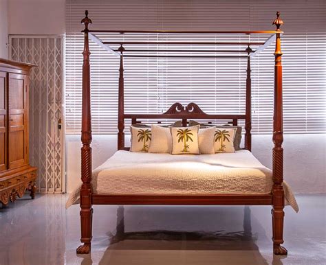 Gently used, vintage, and antique four poster and canopy beds. Best Fabulous Canopy Four Poster Bed Design Ideas - Live ...
