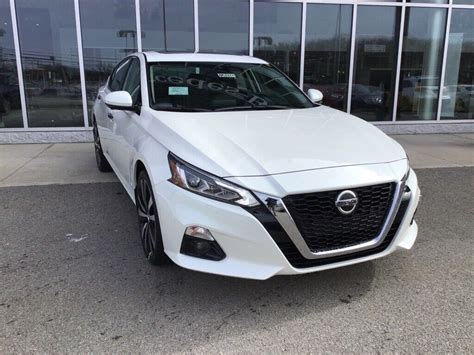Pearl White Tricoat Nissan Altima With 6 Miles Available Now New