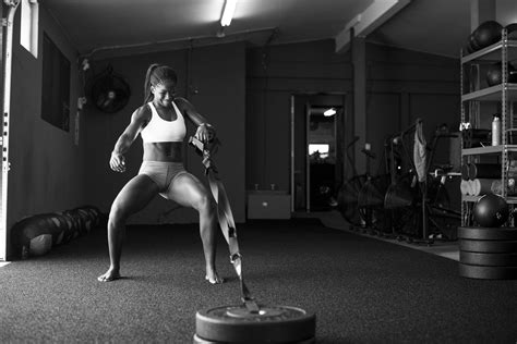 Wallpaper Monochrome Women Fitness Model Sports Working Out