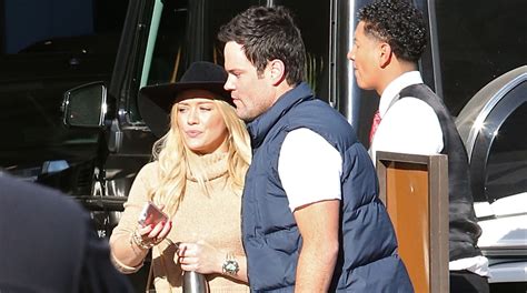 Hilary Duff Reunites With Ex Husband Mike Comrie For Holiday Shopping Hilary Duff Luca Comrie