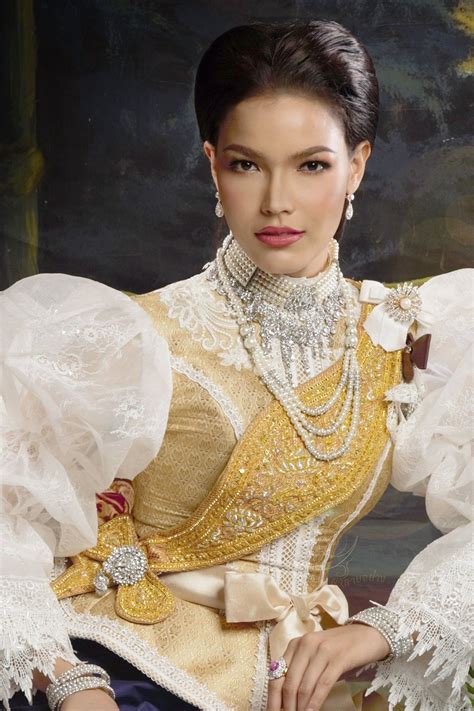 pin-by-nitrudy-on-thai-tradition-dress-thai-wedding-thai-fashion,-traditional-dresses,-thai
