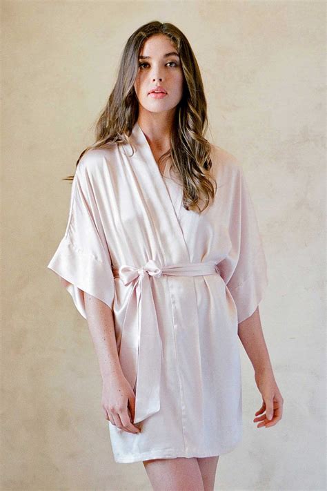 Samantha Silk Kimono Robe In Rose Quartz Pink