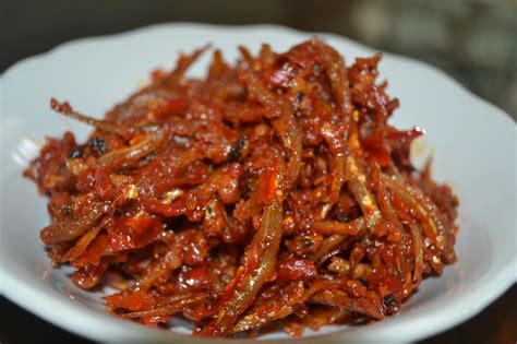 Sambal ikan teri adalah salah satu makanan dari berbagai jenis sambal yang ada di indonesia, terutama di kepulauan riau. Kuliner Nusa Tenggara Timur - THE COLOUR OF INDONESIA