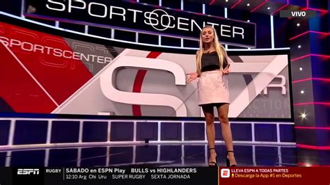 Con una manera particular de comunicar, morena beltrán se hizo un lugar dentro de los medios. Morena Beltrán conduce SportsCenter - ESPN2 6/3/2020 - YouTube