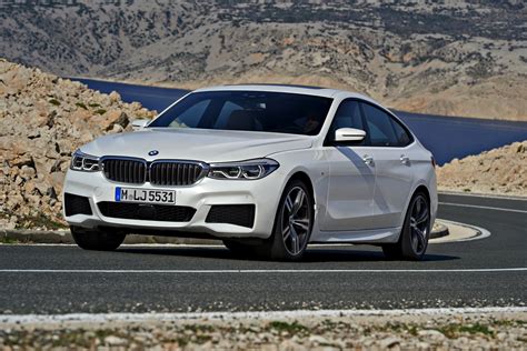 The new bmw 6 series gt is distinctive statement, packed in a fluid, sculptural design language. 2018 BMW 6 Series GT Complete Line-up Specifications
