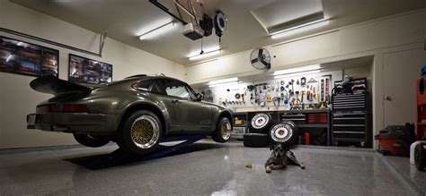 Show Your Porsche Garage Set Up Porsche Porsche Design Garage
